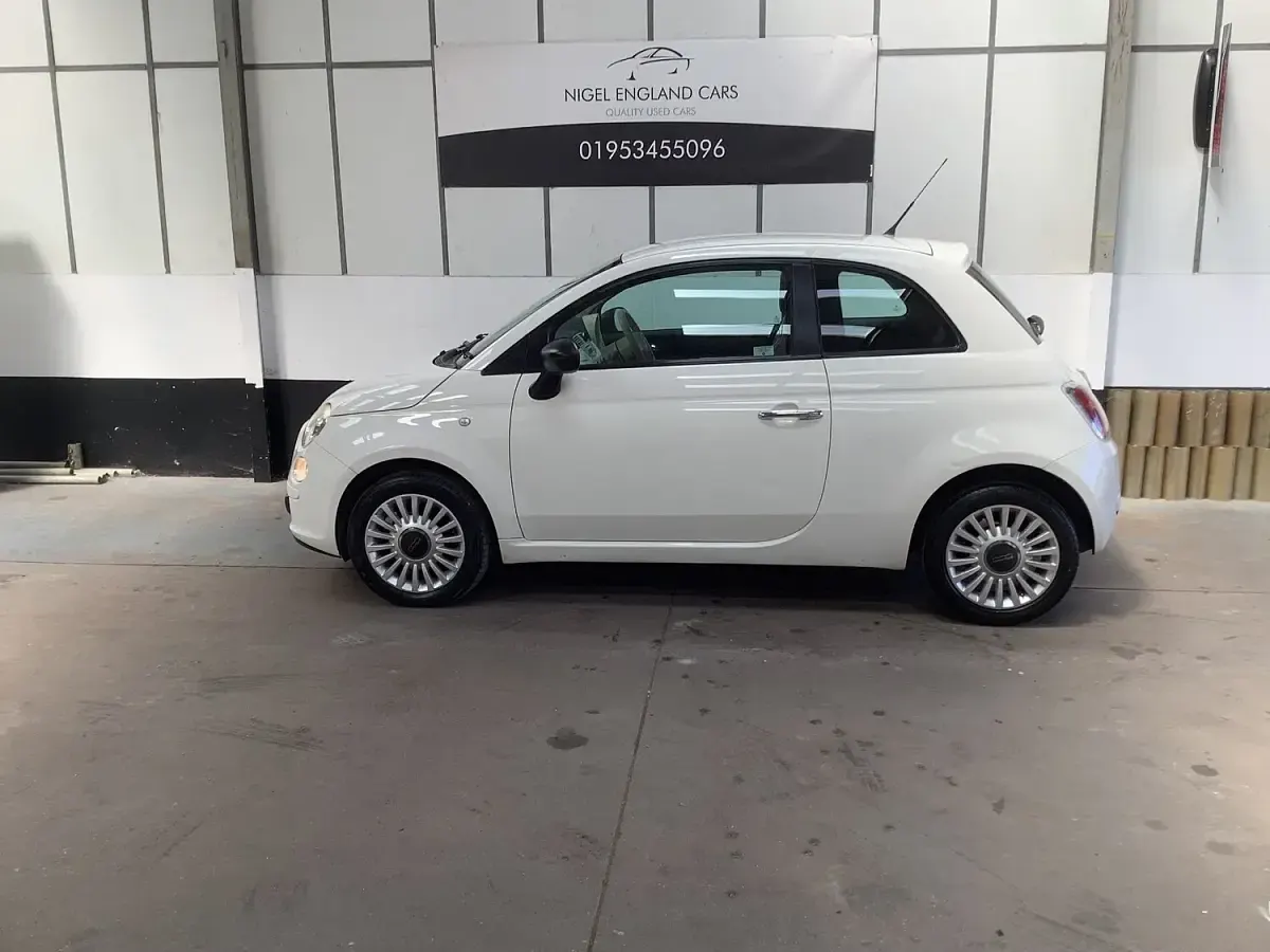 Used Fiat 500 Pop 69 HP (50 kW) 2010 White Hatchback