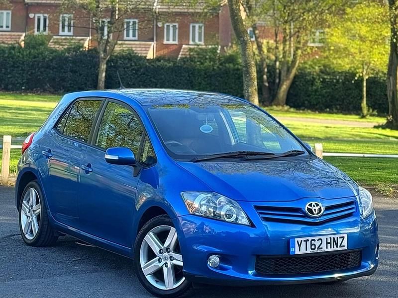 Used Toyota Auris SR 2012 Blue Hatchback