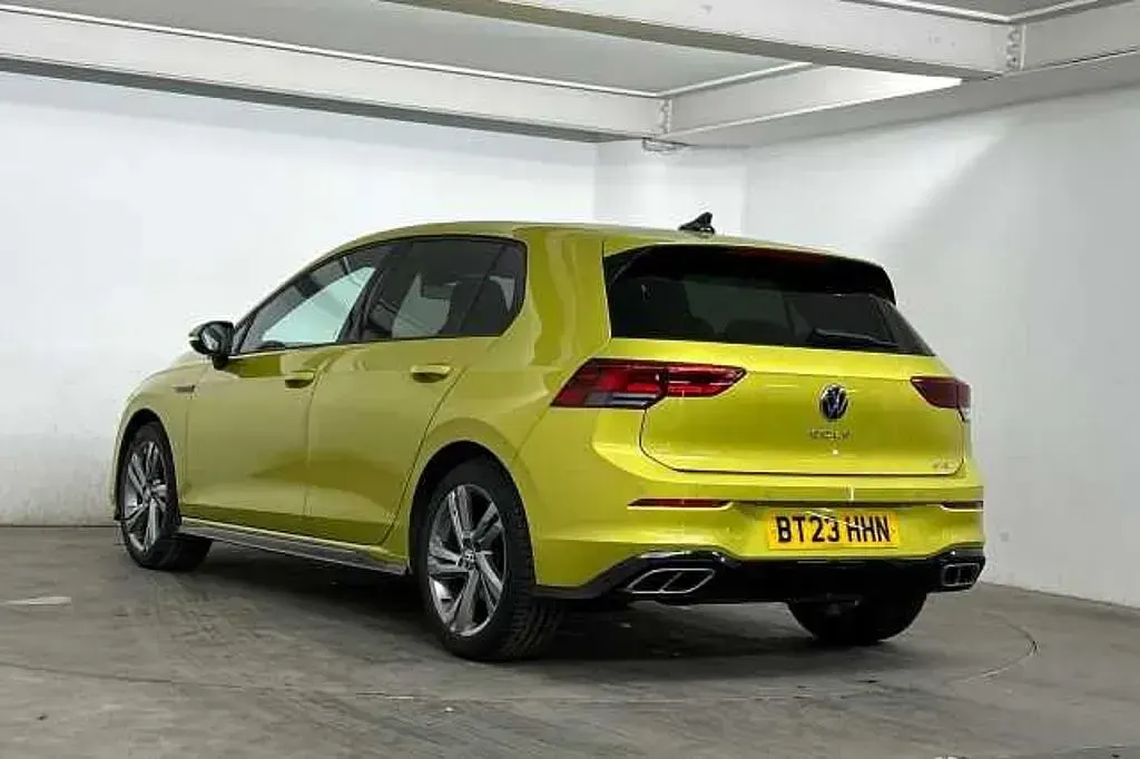 Używany VW Golf VIII 150 KM (110 kW) 2023