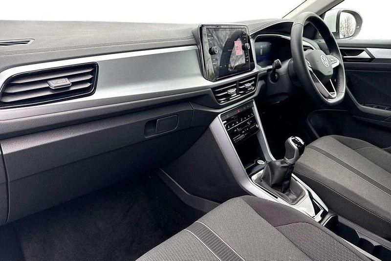 Used VW T-Roc Match 115 HP (84 kW) 2025 White SUV