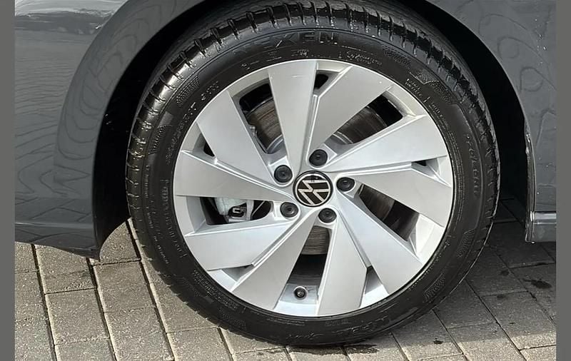 New VW Golf VIII Style 204 HP (150 kW) 2025 Grey Hatchback