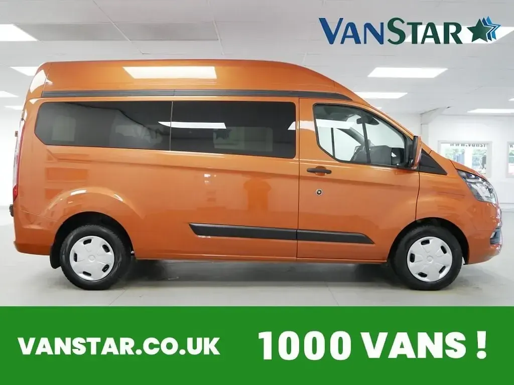 Usado Ford Transit Custom Trend 130 CV (95 kW) 2023 Naranja Van