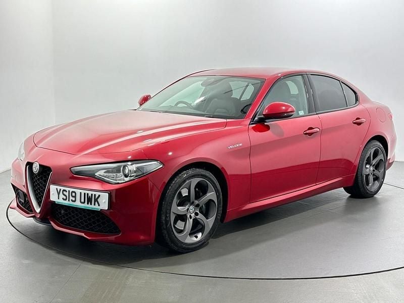 Used Alfa Romeo Giulia Veloce 280 HP (205 kW) 2019 Red Sedan