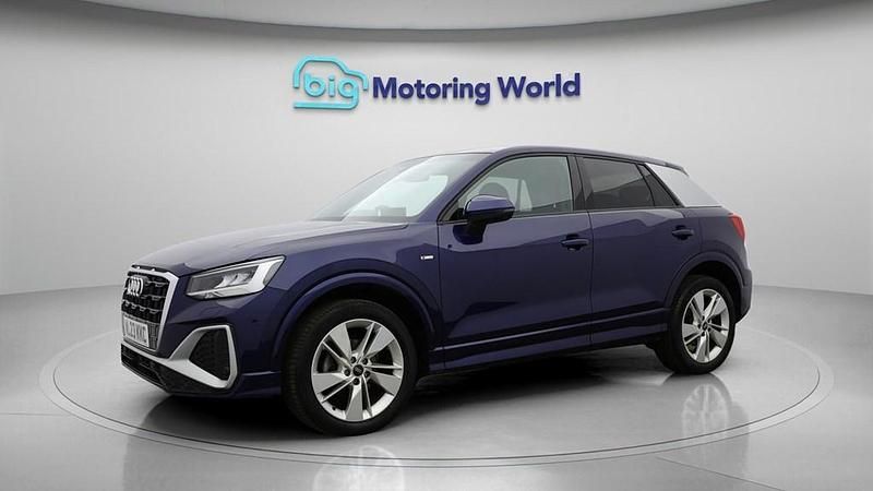 Used Audi Q2 S-Line 150 HP (110 kW) 2023 Blue SUV