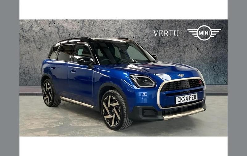 Used Mini Countryman Exclusive 218 HP (160 kW) 2024 Blue SUV