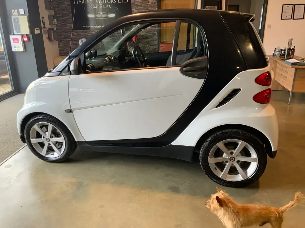 Used Smart ForTwo Coupé Pulse 2010 White Coupe