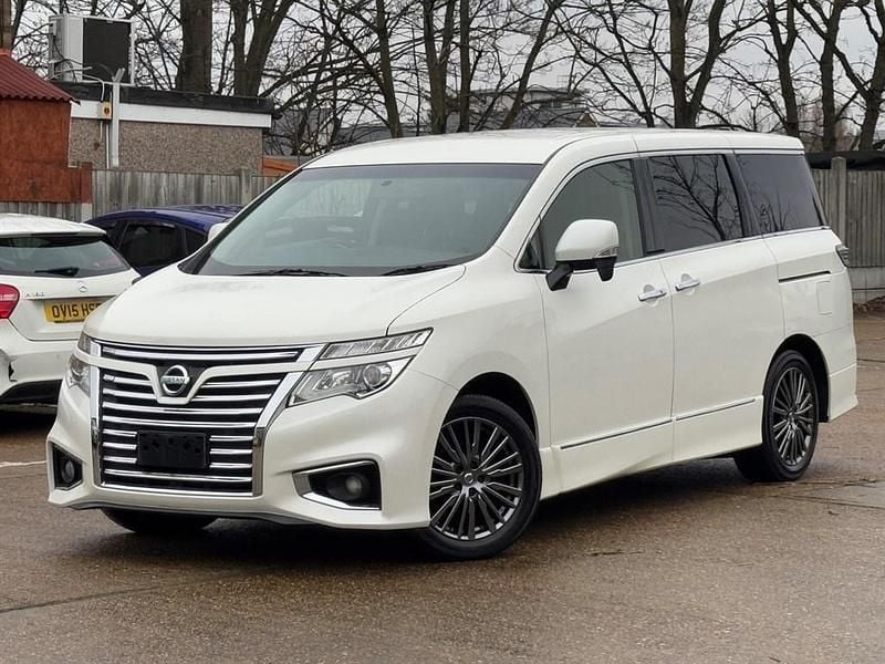 Used Nissan Elgrand 2018 White MPV