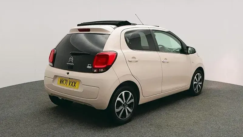 Used Citroën C1 Shine 71 HP (52 kW) 2021 Beige Hatchback