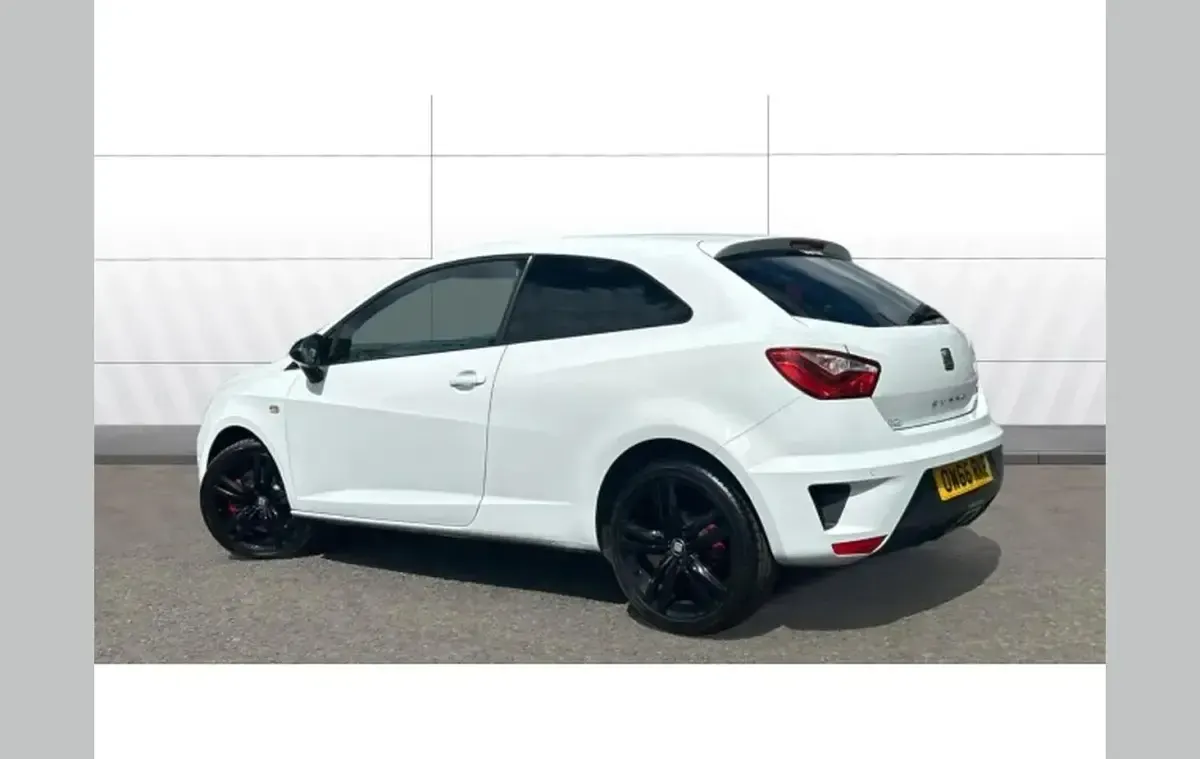 Used Seat Ibiza CUPRA 192 HP (141 kW) 2016 White Hatchback