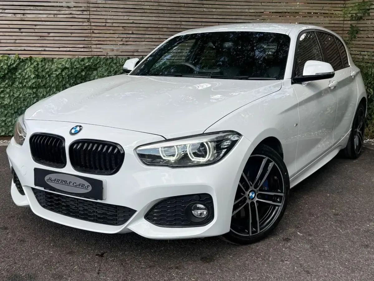 Used BMW 118 Efficient Dynamics 2018 White Hatchback