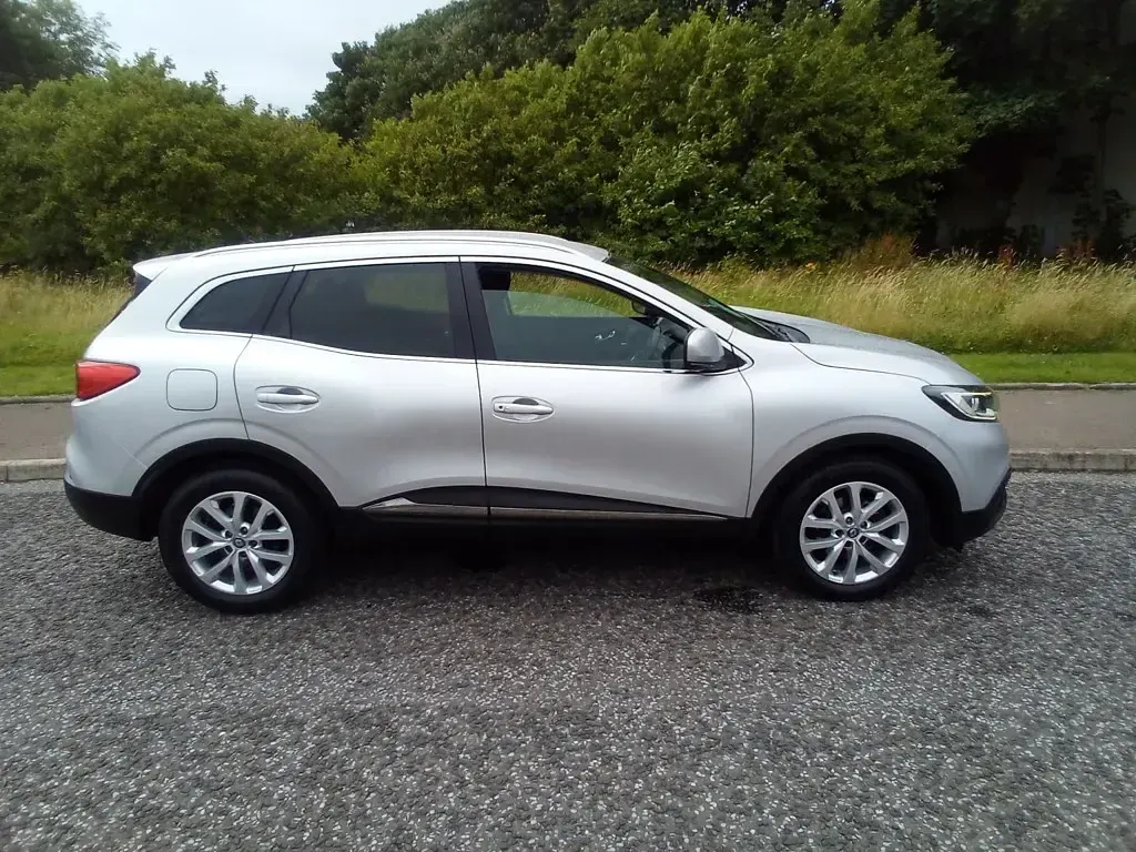 Used Renault Kadjar Dynamique 110 HP (80 kW) 2016 Silver SUV
