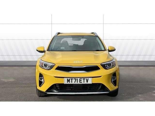 Used Kia Stonic 99 HP (72 kW) 2022 Yellow SUV