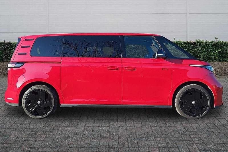 Usado VW ID. Buzz GTX 250 kW (340 HP) 2025 Vermelho Monovolume