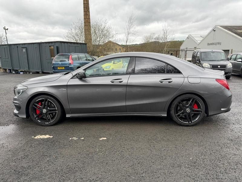 Usado Mercedes CLA45 AMG 2015 Cinzento Sedan
