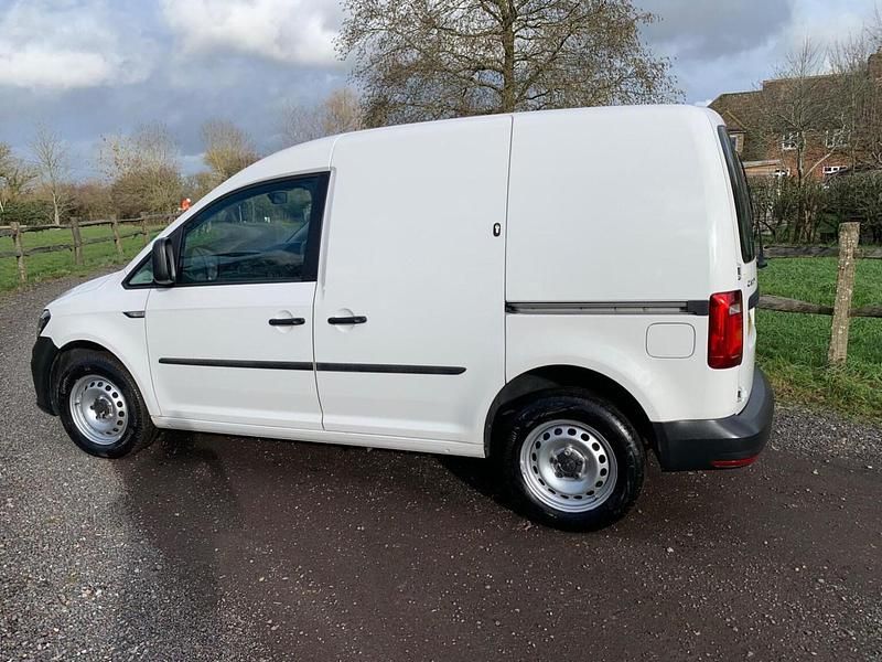 Used VW Caddy Startline 102 HP (75 kW) 2019 White MPV