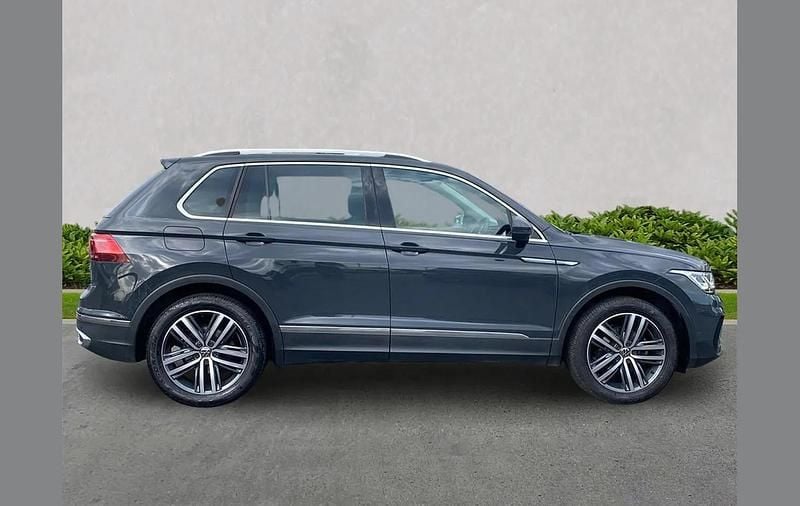 Used VW Tiguan Elegance 150 HP (110 kW) 2023 Grey SUV
