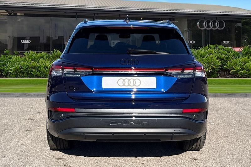 New Audi Q4 e-tron Black Edition 150 kW (204 HP) 2026 Blue SUV