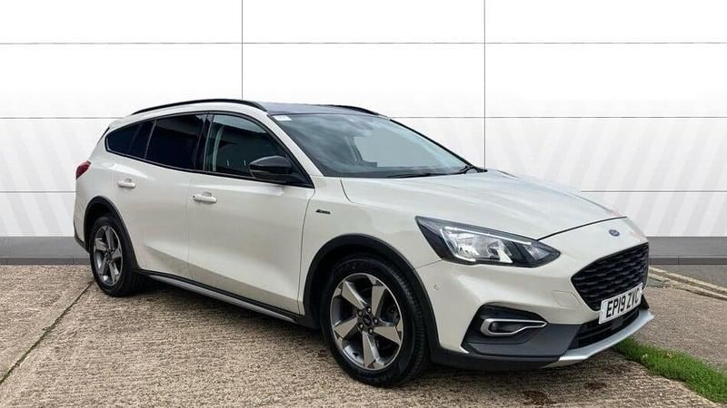 White Used 2019 Ford Focus Active Estate | £14,500 (Expensive) - Image 1/4