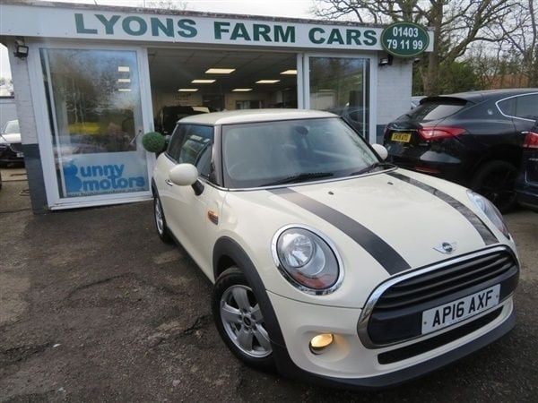 White Used 2016 Mini Cooper D Hatch Hatchback | £5,495 (Good price) - Image 1/1