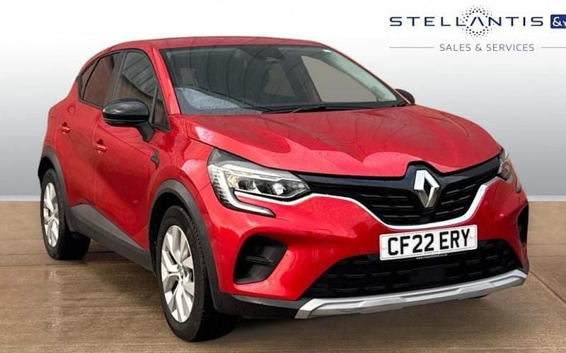 Red Used 2022 Renault Captur Iconic SUV | £14,523 (Fair price) - Image 1/3