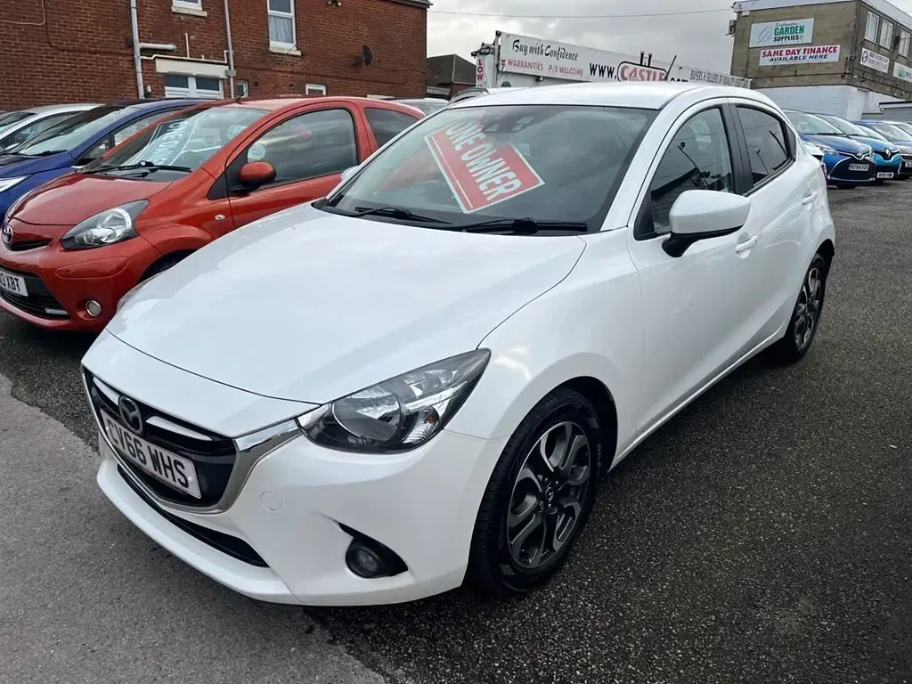 Usado Mazda 2 Inclusive 2016 Branco Citadino