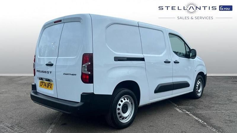 Used Peugeot Partner 101 HP (74 kW) 2025 White MPV