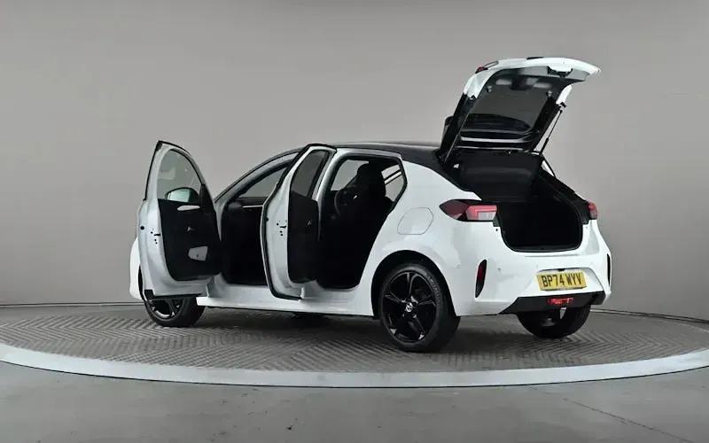 Used Vauxhall Corsa 75 HP (55 kW) 2024 White Hatchback