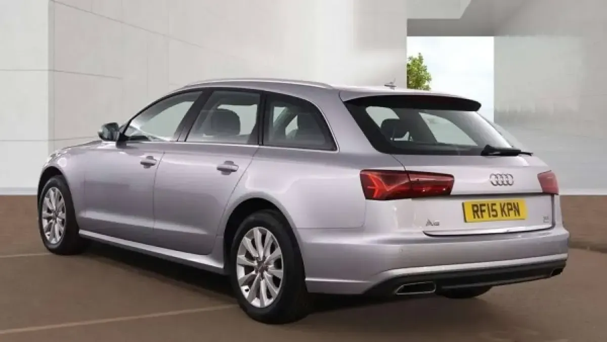 Used Audi A6 Comfort 190 HP (139 kW) 2015 Silver Estate