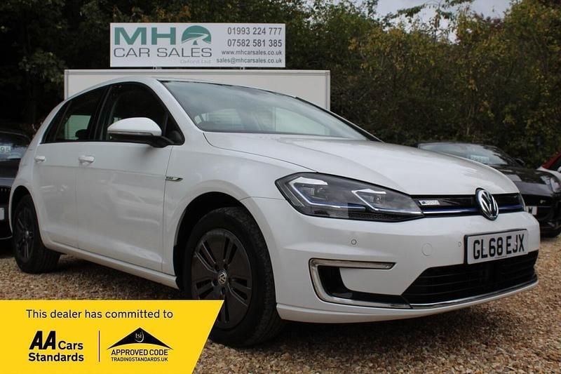 White Used 2018 VW e-Golf Hatchback | £9,295 (Fair price) - Image 1/4