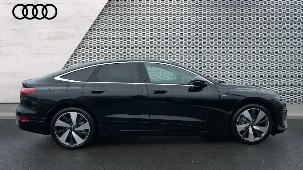New Audi e-tron Sportback S-Line 314 kW (428 HP) 2026 Black SUV