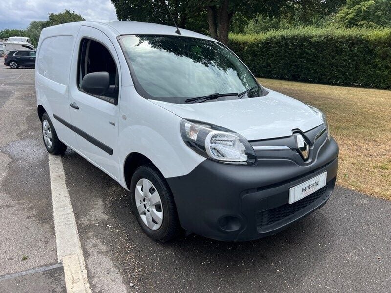 White Used 2020 Renault Kangoo Business MPV | £6,999 (Fair price) - Image 1/4