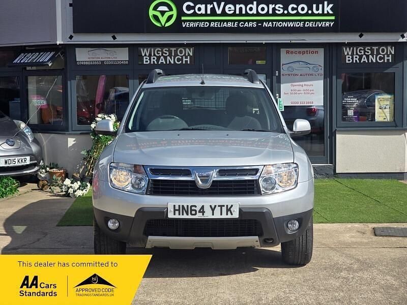 Begagnad Dacia Duster Lauréate 110 HK (80 kW) 2014 Silver SUV