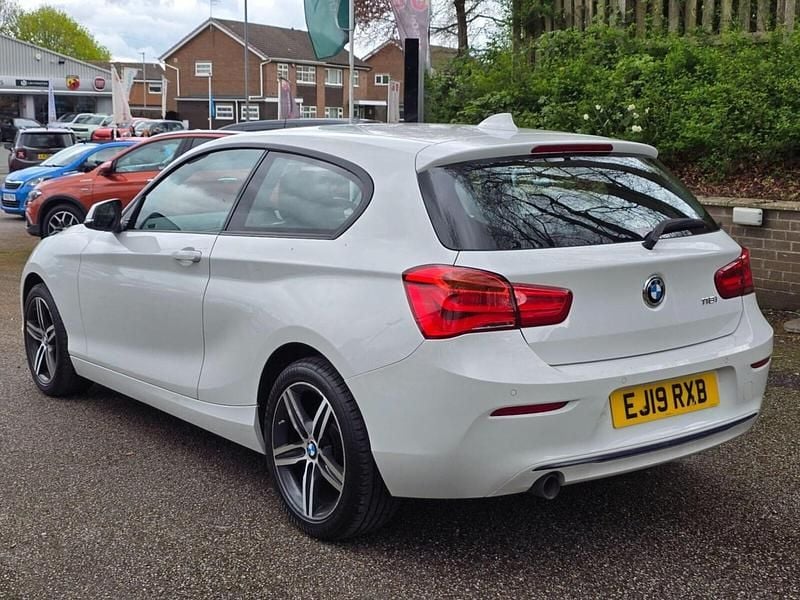 Used BMW 118 Sport Line 2019 White Hatchback