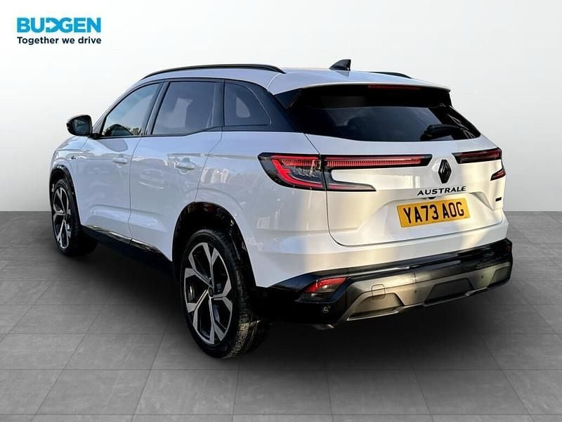 Used Renault Austral Techno Esprit Alpine 200 HP (147 kW) 2023 White SUV