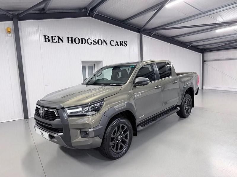 New Toyota HiLux 204 HP (150 kW) 2026 Bronze Pickup