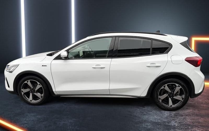 Used Ford Focus Active 125 HP (91 kW) 2023 Hatchback