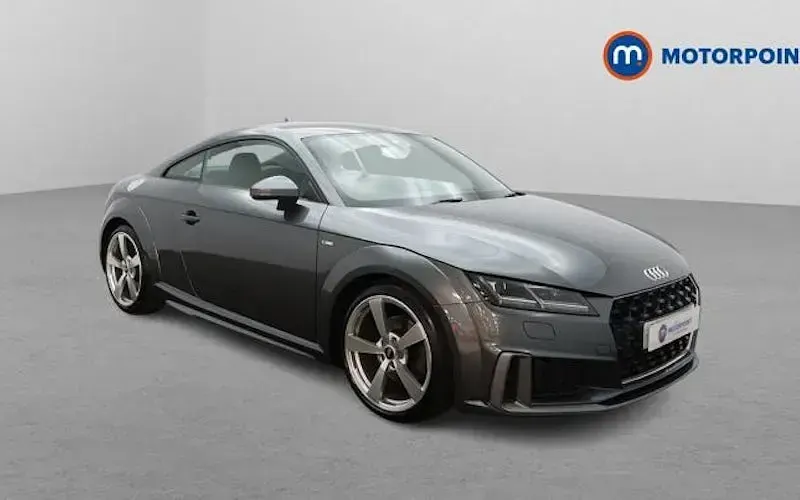 Usado Audi TT S-Line 197 HP (144 kW) 2023 Coupé
