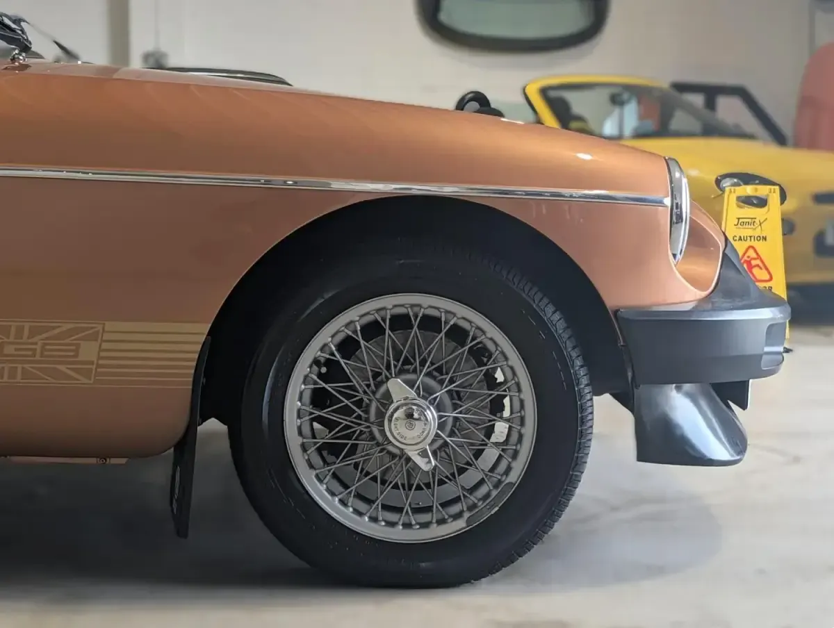 Used MG B 1981 Bronze Cabriolet