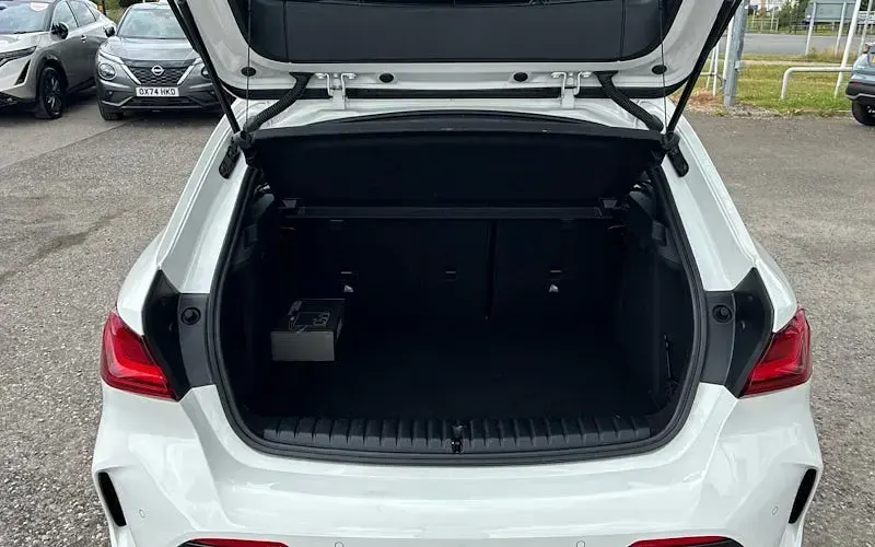 Used BMW 118 M Sport 136 HP (100 kW) 2023 White Hatchback