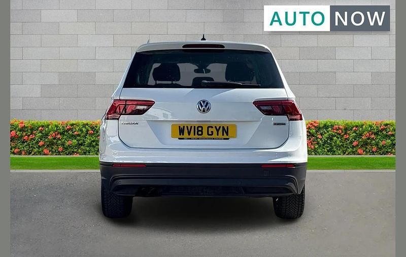 Używany VW Tiguan SE 150 KM (110 kW) 2018 Biały SUV