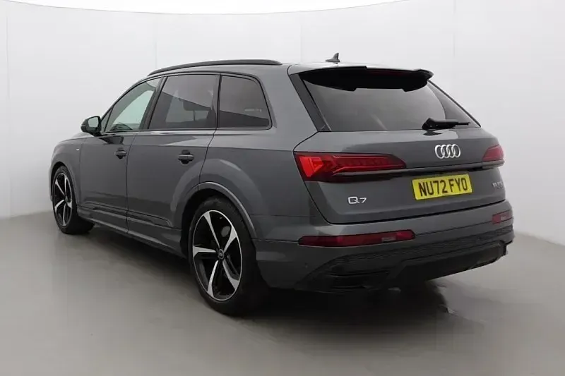 Used Audi Q7 Black Edition 340 HP (250 kW) 2022 Grey SUV