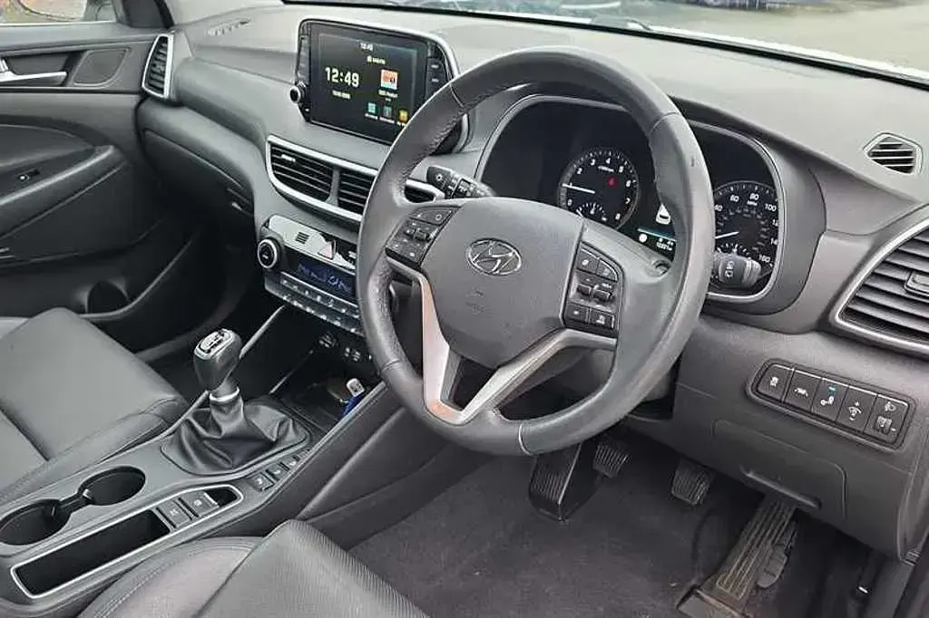 Used Hyundai Tucson Premium 132 HP (97 kW) 2020 White SUV