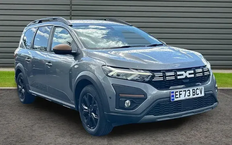 Gebraucht Dacia Jogger Extreme 141 PS (103 kW) 2025 Van / Kleinbus