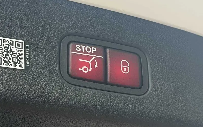Used Mercedes GLC220 AMG line 197 HP (144 kW) 2023 White SUV