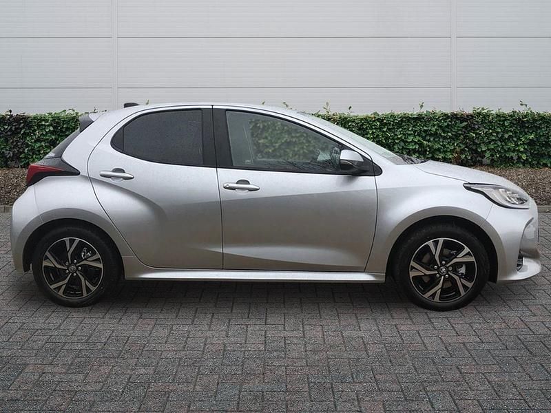 New Toyota Yaris Hybrid Design 2026 Silver metallic Hatchback