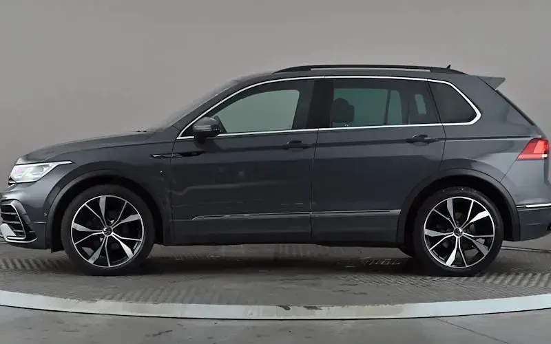 Used VW Tiguan R-line 150 HP (110 kW) 2023 Grey SUV