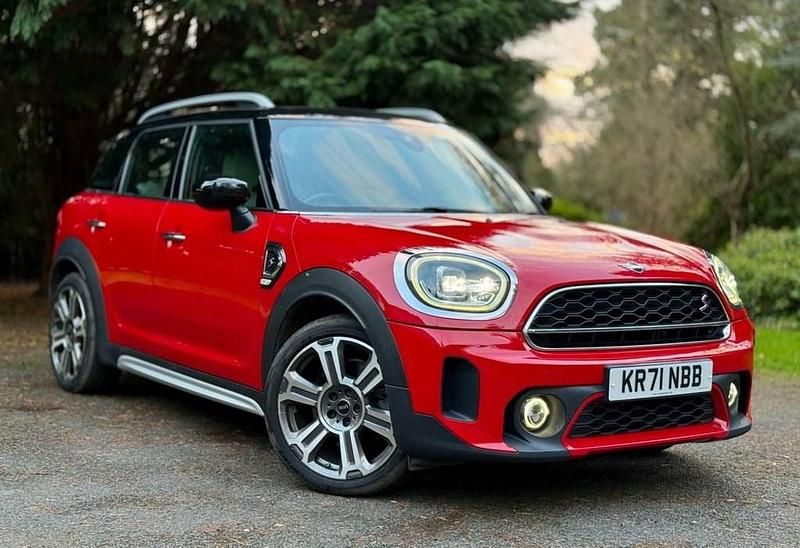 Red Used 2021 Mini Cooper S Exclusive Hatchback | £17,400 (A bit pricey) - Image 1/4