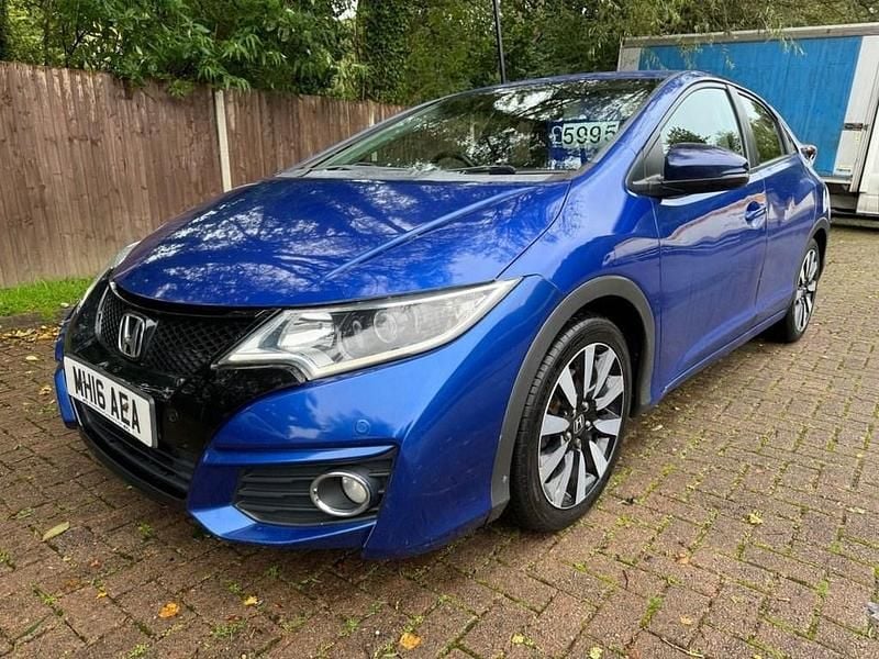 Used Honda Civic SE Plus 140 HP (102 kW) 2016 Blue Hatchback