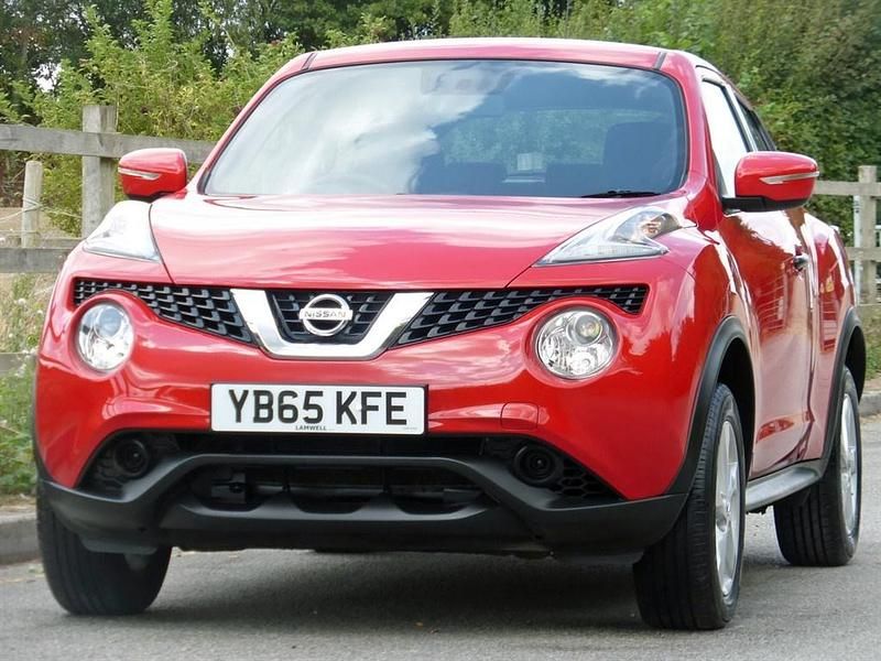 Red Used 2015 Nissan Juke Visia SUV | £7,495 (A bit pricey) - Image 1/4