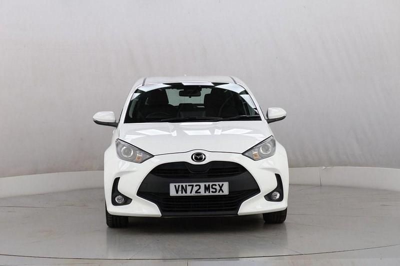 Begagnad Mazda 2 116 HK (85 kW) 2022 Vit Halvkombi